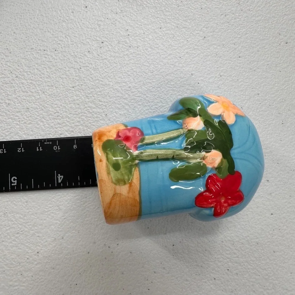 Hand-Painted Ceramic Salt & Pepper Shakers Set Floral Ghost Figurines Tropical‎